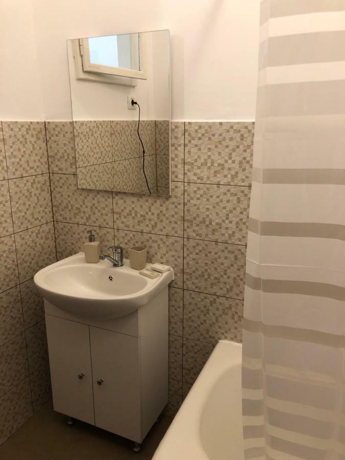 Poppys Apartment 阿拉德 外观 照片